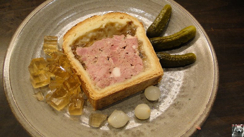 Le Pâté en croûte de Loup Blanc - 21 décembre 2010 0034